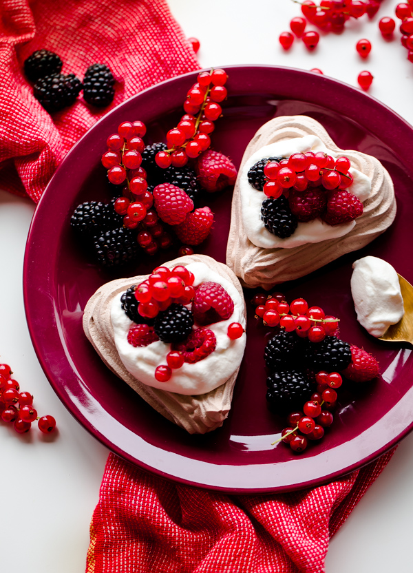 chocolate-heart-meringue-cups-with-whipped-cream-and-berries-0038-2