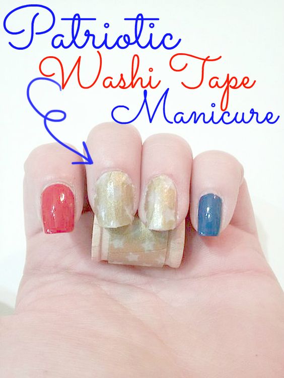 Patriotic Washi Tape Nails © thewashiblog.com