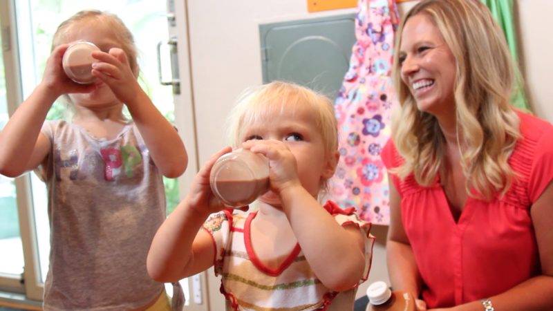 girls-drinking-chocolate-milk