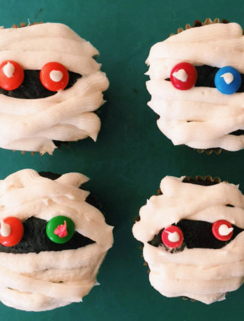 mummy cupcakes